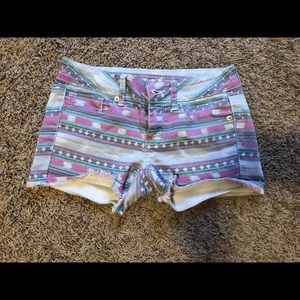 American Eagle fun patterned shorts
